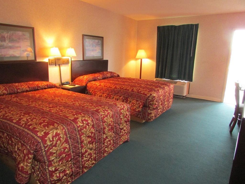 New Valdosta Inn And Suites Zimmer foto