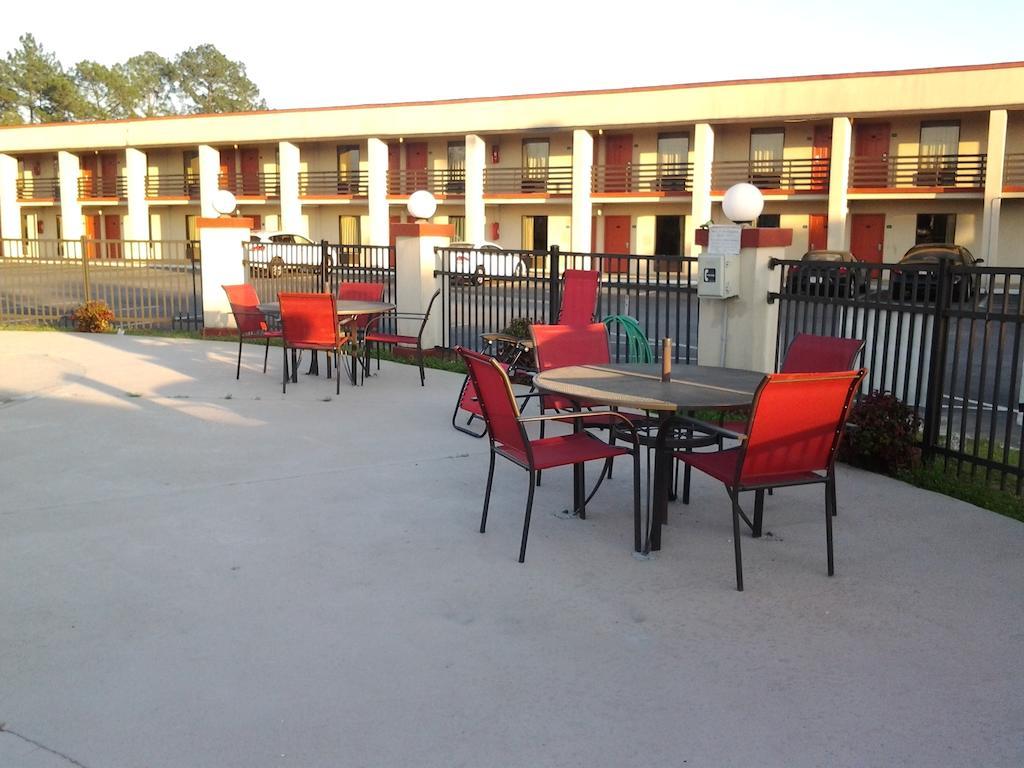 New Valdosta Inn And Suites Exterior foto